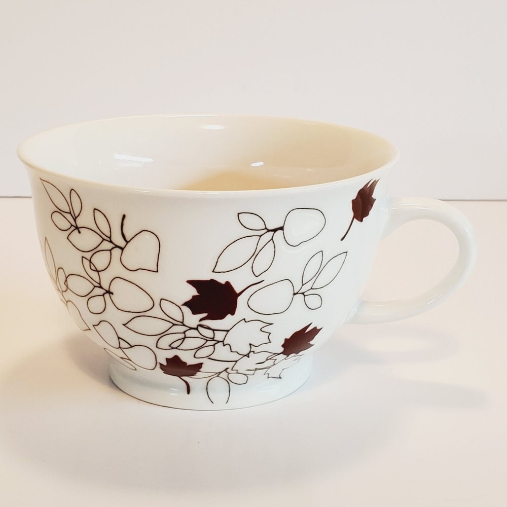 Starbucks Elegant Leaf Pattern Large Ceramic Tea Cup (2007)